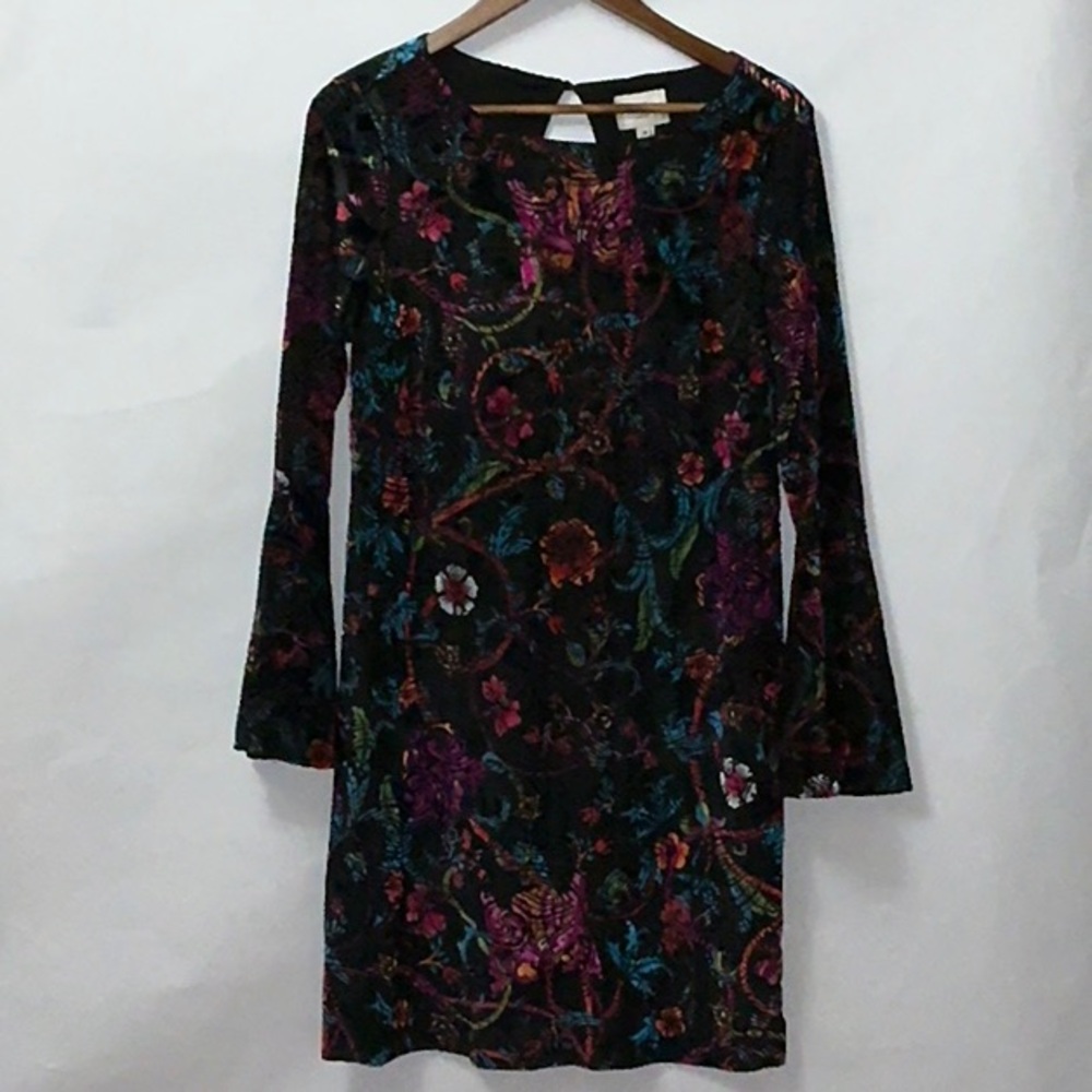 Beautiful Black Dress from eci.  Size M.  Black Velvet with beautiful colors.